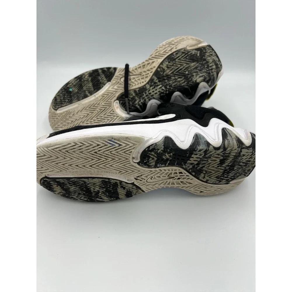 Nike Giannis Immortality‎ 2 Youth Size 6Y Basketball Shoes Black White Boys EU38